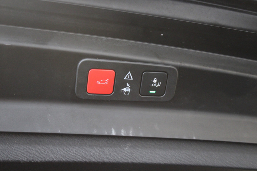 Peugeot 5008 1.2 PureTech Blue Lease GT pano