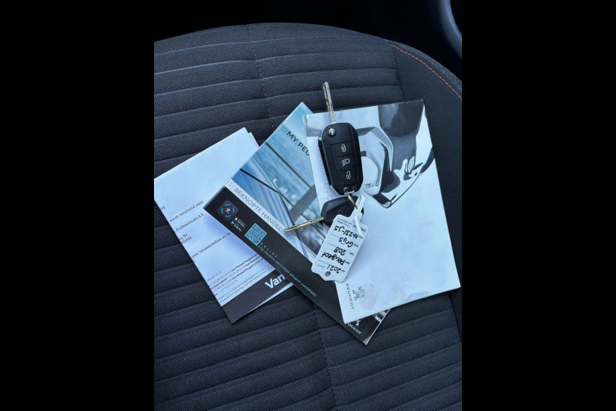 Peugeot 208 1.2 PureTech Active Pack|CARPLAY| PDC | NAVI | CRUISE | NWE APK