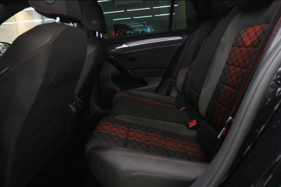 Volkswagen Golf 2.0 TSI GTI TCR /PANO/CARPLAY/CAM/KEYLESS/ACC/LANEASSIST/VOL