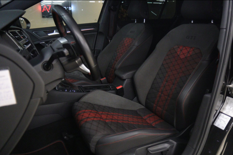 Volkswagen Golf 2.0 TSI GTI TCR /PANO/CARPLAY/CAM/KEYLESS/ACC/LANEASSIST/VOL