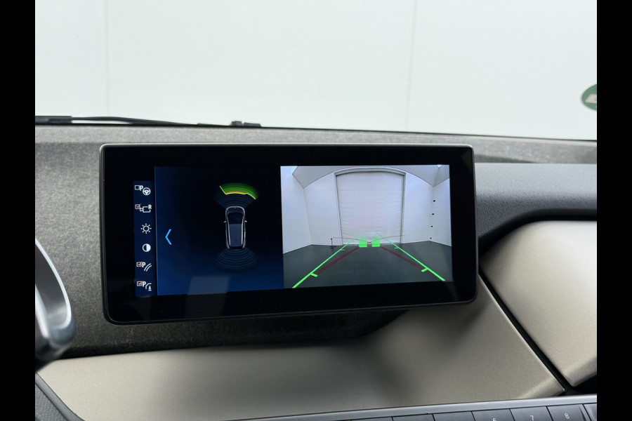BMW i3 Executive Edition 120Ah 42kWh SOH 94% Warmtepomp Two-Tone Camera Navi-Pro Stoelverwarming Ecc Cruise Control Pdc Lmv 19" Isofix DAB Bluetooth Led Comfort pack advance Origineel Nederlandse Auto