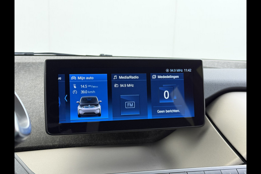 BMW i3 Executive Edition 120Ah 42kWh SOH 94% Warmtepomp Two-Tone Camera Navi-Pro Stoelverwarming Ecc Cruise Control Pdc Lmv 19" Isofix DAB Bluetooth Led Comfort pack advance Origineel Nederlandse Auto