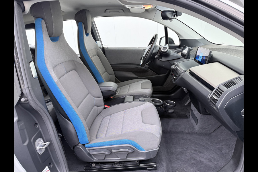 BMW i3 Executive Edition 120Ah 42kWh SOH 94% Warmtepomp Two-Tone Camera Navi-Pro Stoelverwarming Ecc Cruise Control Pdc Lmv 19" Isofix DAB Bluetooth Led Comfort pack advance Origineel Nederlandse Auto
