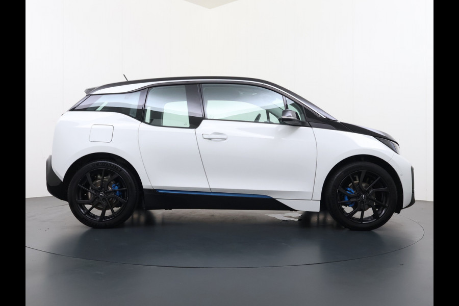 BMW i3 Executive Edition 120Ah 42kWh SOH 94% Warmtepomp Two-Tone Camera Navi-Pro Stoelverwarming Ecc Cruise Control Pdc Lmv 19" Isofix DAB Bluetooth Led Comfort pack advance Origineel Nederlandse Auto