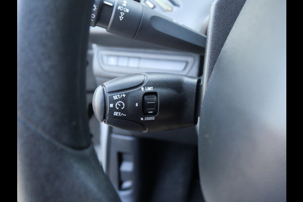 Peugeot 208 1.2 PURETECH BLUE LION | 5-DRS | CARPLAY | ALL-SEASON | CRUISE | RIEM V.V.!!