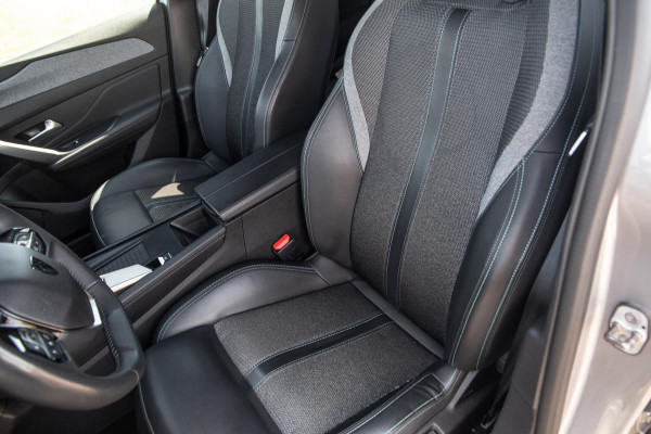 Peugeot 308 1.6 HYbrid 180 Allure Pack Business AIRCO / CRUISE CONTROLE / CARPLAY / PLUG IN HYBRID / STOELVERWARMING