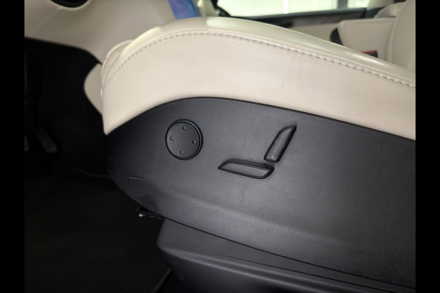 Tesla Model X 75D Base | Trekhaak | Keyless | Luxe Leder interieur |