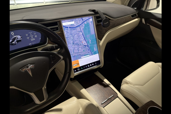 Tesla Model X 75D Base | Trekhaak | Keyless | Luxe Leder interieur |