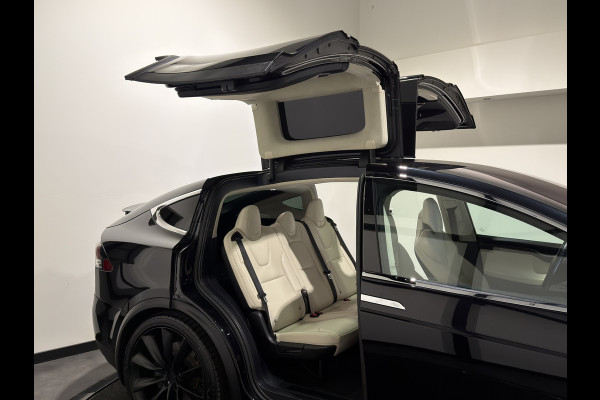 Tesla Model X 75D Base | Trekhaak | Keyless | Luxe Leder interieur |