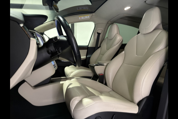 Tesla Model X 75D Base | Trekhaak | Keyless | Luxe Leder interieur |