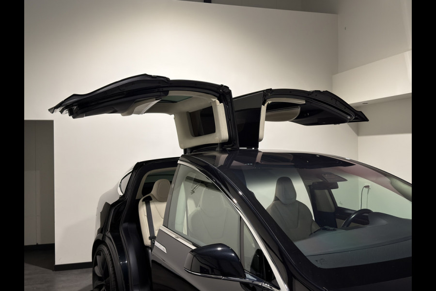 Tesla Model X 75D Base | Trekhaak | Keyless | Luxe Leder interieur |