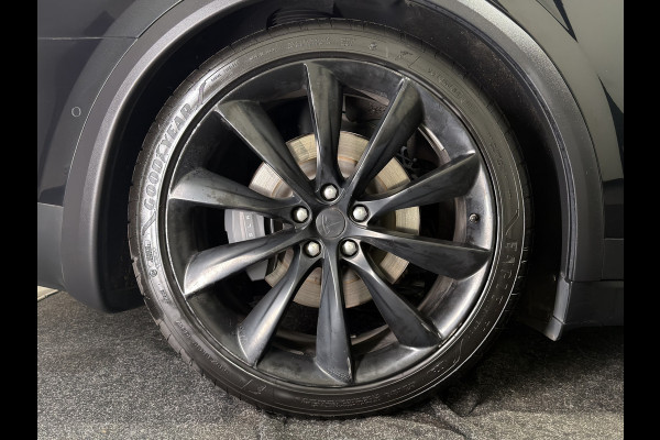 Tesla Model X 75D Base | Trekhaak | Keyless | Luxe Leder interieur |