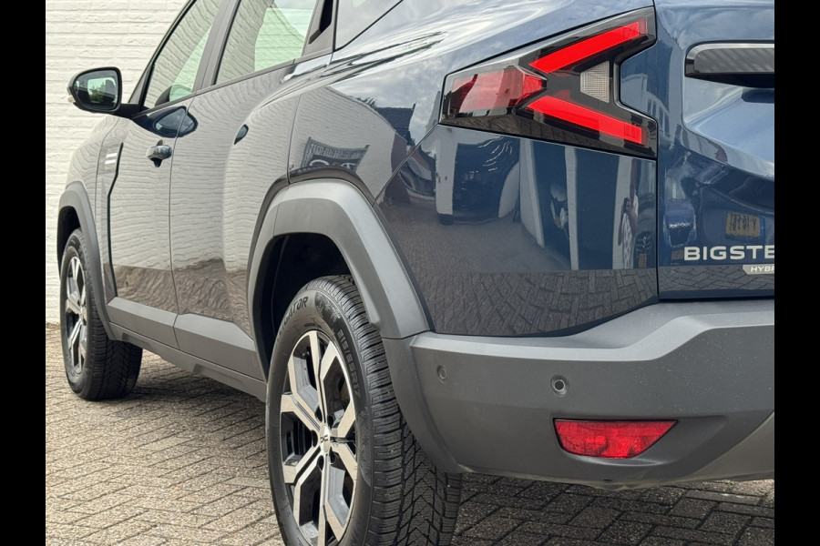 Dacia Bigster 1.8 Hybrid 155 Expression 360 Camera Navi clima stoel/stuur verw. Carplay Fabrieksgarantie t/m 09-2028