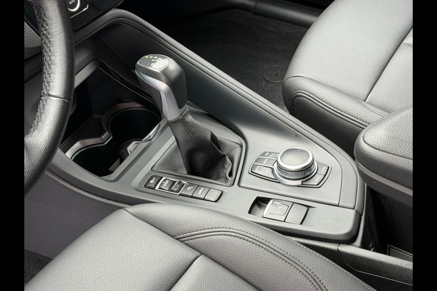 BMW X1 XDrive25e Edition 221 Pk | Voll Leder | Navigatie | Clima | Cruise | Trekhaak | 17".