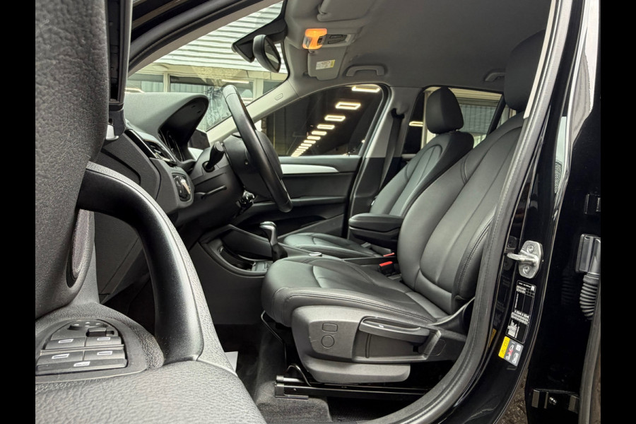 BMW X1 XDrive25e Edition 221 Pk | Voll Leder | Navigatie | Clima | Cruise | Trekhaak | 17".