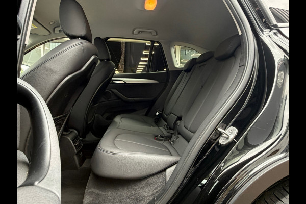 BMW X1 XDrive25e Edition 221 Pk | Voll Leder | Navigatie | Clima | Cruise | Trekhaak | 17".
