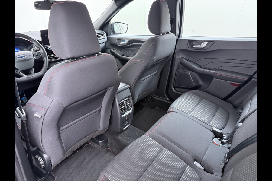 Ford Kuga 1.5T 150PK ST-Line Trekhaak Adap.Cruise Stoel+Stuur+Achterbank+Voorruitverwarming Elek.Achterklep Camera Apple Carplay/Android A Lmv 18" DAB Bluetooth Parkeerhulp Led Lane Assist Isofix Road Edge Detection WiFi 1.800KG Trekgewicht