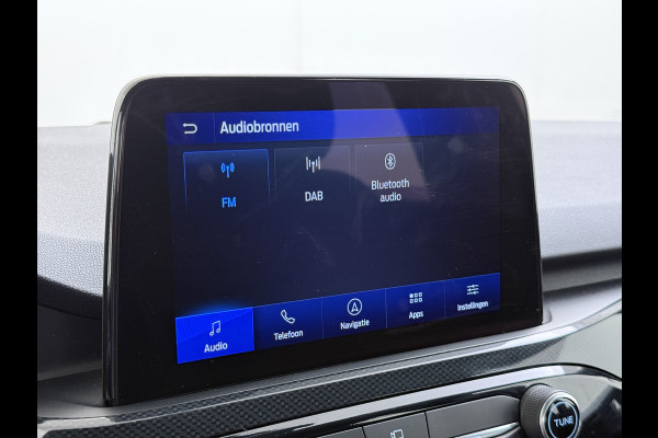 Ford Kuga 1.5T 150PK ST-Line Trekhaak Adap.Cruise Stoel+Stuur+Achterbank+Voorruitverwarming Elek.Achterklep Camera Apple Carplay/Android A Lmv 18" DAB Bluetooth Parkeerhulp Led Lane Assist Isofix Road Edge Detection WiFi 1.800KG Trekgewicht