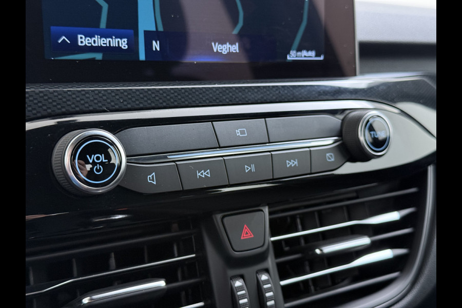 Ford Kuga 1.5T 150PK ST-Line Trekhaak Adap.Cruise Stoel+Stuur+Achterbank+Voorruitverwarming Elek.Achterklep Camera Apple Carplay/Android A Lmv 18" DAB Bluetooth Parkeerhulp Led Lane Assist Isofix Road Edge Detection WiFi 1.800KG Trekgewicht