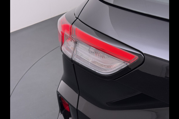 Ford Kuga 1.5T 150PK ST-Line Trekhaak Adap.Cruise Stoel+Stuur+Achterbank+Voorruitverwarming Elek.Achterklep Camera Apple Carplay/Android A Lmv 18" DAB Bluetooth Parkeerhulp Led Lane Assist Isofix Road Edge Detection WiFi 1.800KG Trekgewicht