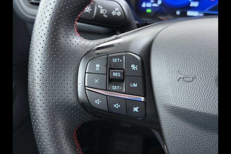 Ford Kuga 1.5T 150PK ST-Line Trekhaak Adap.Cruise Stoel+Stuur+Achterbank+Voorruitverwarming Elek.Achterklep Camera Apple Carplay/Android A Lmv 18" DAB Bluetooth Parkeerhulp Led Lane Assist Isofix Road Edge Detection WiFi 1.800KG Trekgewicht