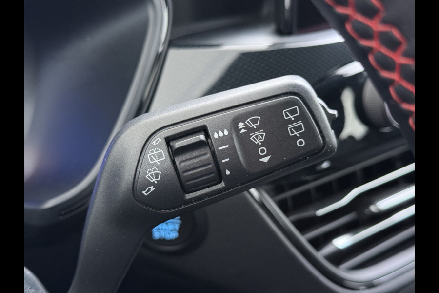 Ford Kuga 1.5T 150PK ST-Line Trekhaak Adap.Cruise Stoel+Stuur+Achterbank+Voorruitverwarming Elek.Achterklep Camera Apple Carplay/Android A Lmv 18" DAB Bluetooth Parkeerhulp Led Lane Assist Isofix Road Edge Detection WiFi 1.800KG Trekgewicht