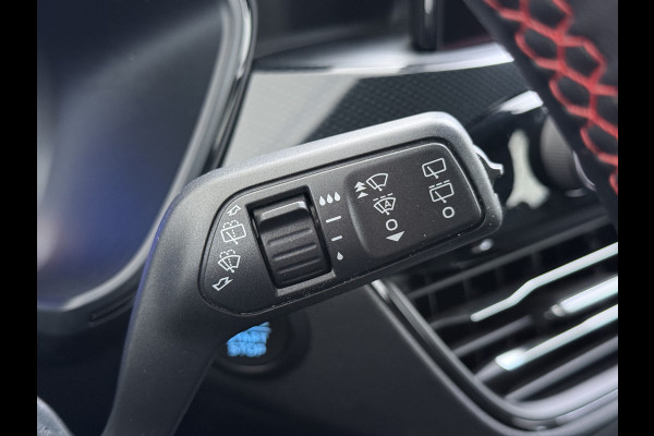 Ford Kuga 1.5T 150PK ST-Line Trekhaak Adap.Cruise Stoel+Stuur+Achterbank+Voorruitverwarming Elek.Achterklep Camera Apple Carplay/Android A Lmv 18" DAB Bluetooth Parkeerhulp Led Lane Assist Isofix Road Edge Detection WiFi 1.800KG Trekgewicht