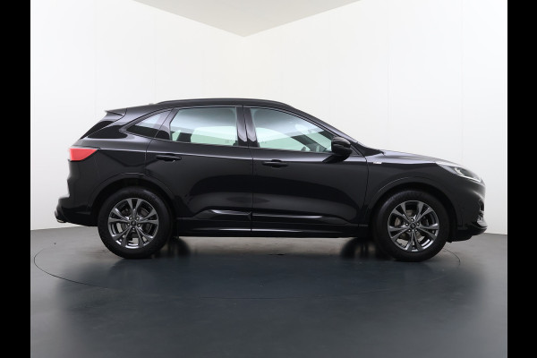 Ford Kuga 1.5T 150PK ST-Line Trekhaak Adap.Cruise Stoel+Stuur+Achterbank+Voorruitverwarming Elek.Achterklep Camera Apple Carplay/Android A Lmv 18" DAB Bluetooth Parkeerhulp Led Lane Assist Isofix Road Edge Detection WiFi 1.800KG Trekgewicht