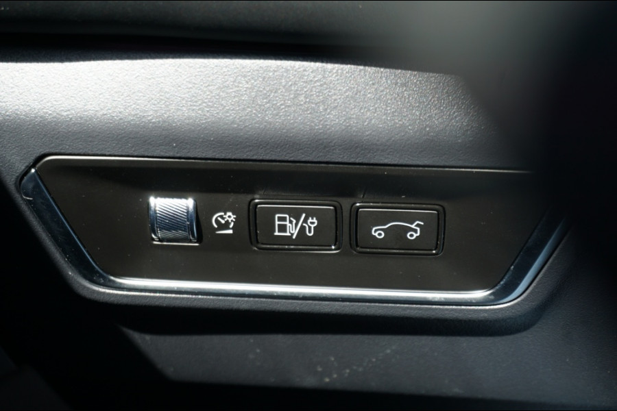 Lynk & Co 01 262PK PHEV AUTOM. | 19.363KM! | PANO | 1800KG TREKGEWICHT