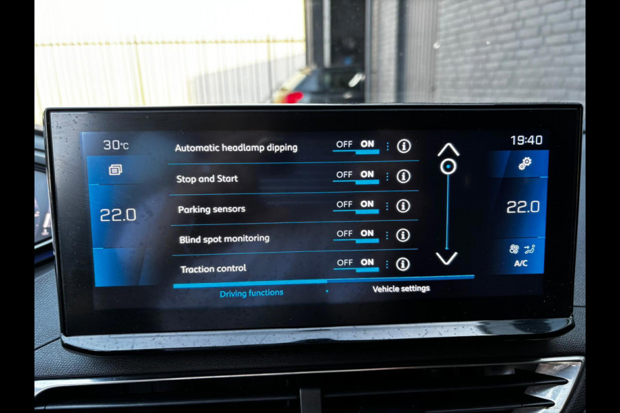 Peugeot 5008 1.2 PureTech Blue Lease Allure LEDER| CAMERA | PDC | NAVI | 7 PERSOONS | NWE APK