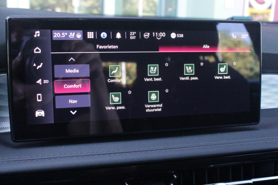 Alfa Romeo Tonale PHEV 280PK VELOCE | PANORAMISCH SCHUIF/KANTEL DAK | PREMIUM PACK: LEDEREN BEKLEDING/GEVENTILEERDE VOORSTOELEN/4-VOUDIG ELEKTRISCH VERSTELBARE LENDESTEUN VOORSTOELEN/HOOGGLANS ZWARTE RAAMOMLIJSTING/AMBIENT LIGHTING | TECHNOLOGY PACK: PARKEERWAARSCHUWING VOOR EN ACHTER/360° CAMERA/AUTOMATISCH INPARKEREN/ AUTONOMOUS DRIVING LEVEL 2: ADAPTIVE CRUISE CONTROL/LANE CENTERING ASSIST/TRAFFIC JAM ASSIST DODEHOEK DETECTIE AUTOMATISCH DIMMENDE BUITENSPIEGELS ELEKTRISCH BEDIENBARE ACHTERKLEP | WINTERPACK: STOELVERWARMING VOOR/STUURVERWARMING/VERWARMBARE RUITENSPROEIERS | HARMAN KAR