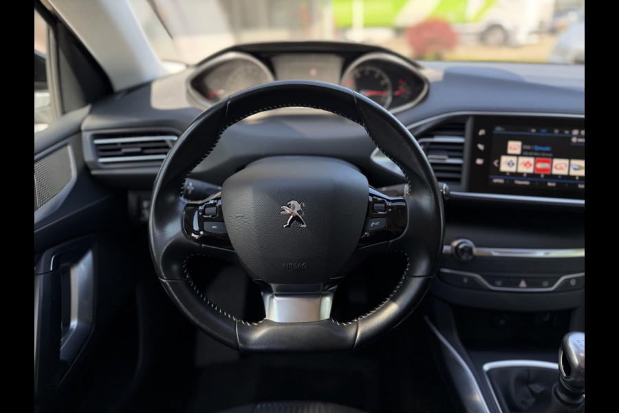 Peugeot 308 Allure / Carplay / Keyless / Cruise / Parkeersensoren V+A / Navi / 16''