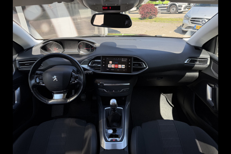 Peugeot 308 Allure / Carplay / Keyless / Cruise / Parkeersensoren V+A / Navi / 16''