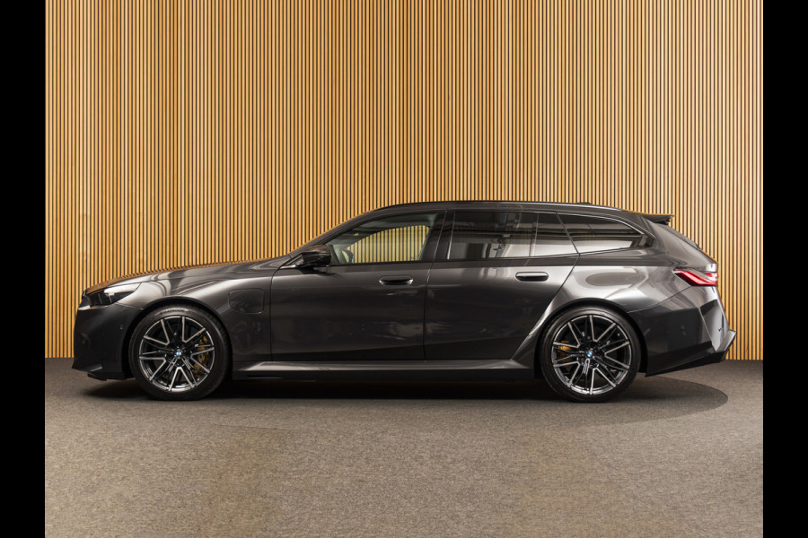 BMW M5 TOURING KERAMISCH | M DRIVER‘S PACK | PANO | B&W