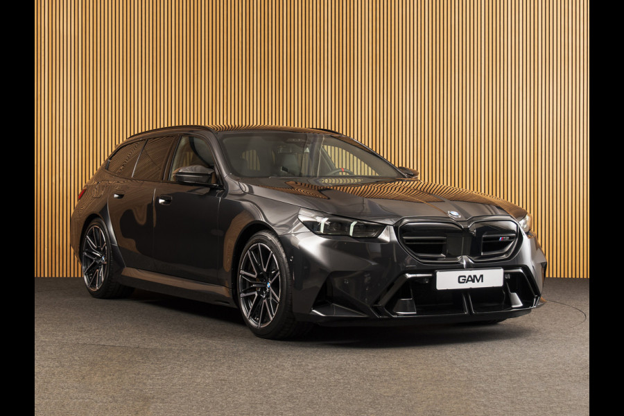 BMW M5 TOURING KERAMISCH | M DRIVER‘S PACK | PANO | B&W
