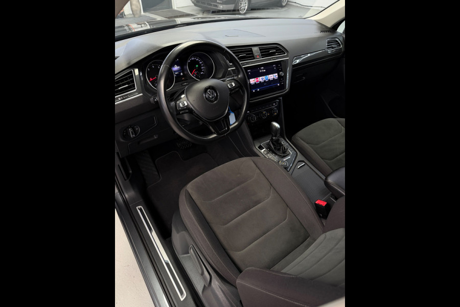 Volkswagen Tiguan 2.0 TSI 4Motion Highline Trekhaak CarPlay