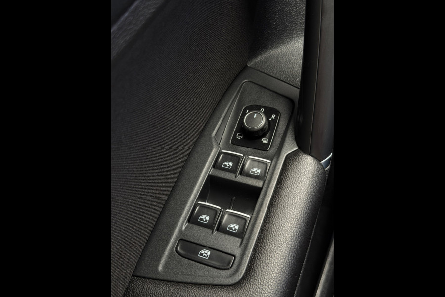 Volkswagen Tiguan 2.0 TSI 4Motion Highline Trekhaak CarPlay