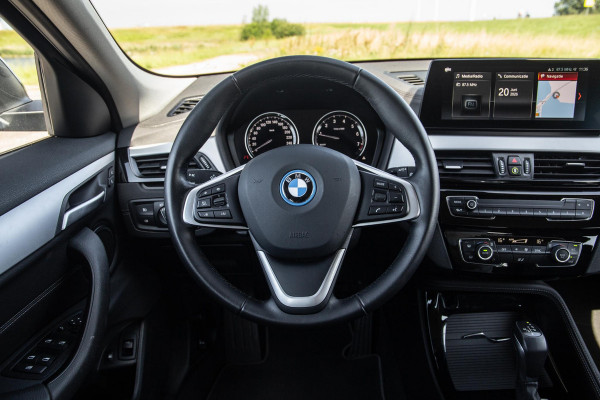 BMW X2 xDrive25e Executive CAMERA / LEDER / PLUG IN HYBRID / STOELVERWARMING / DEALER ONDERHOUDEN