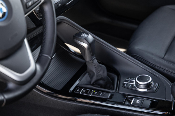 BMW X2 xDrive25e Executive CAMERA / LEDER / PLUG IN HYBRID / STOELVERWARMING / DEALER ONDERHOUDEN