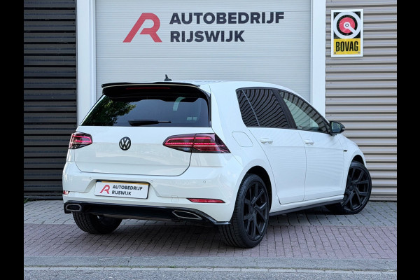 Volkswagen Golf 1.5 TSI Highline Business R Virtual/AppleCarPlay