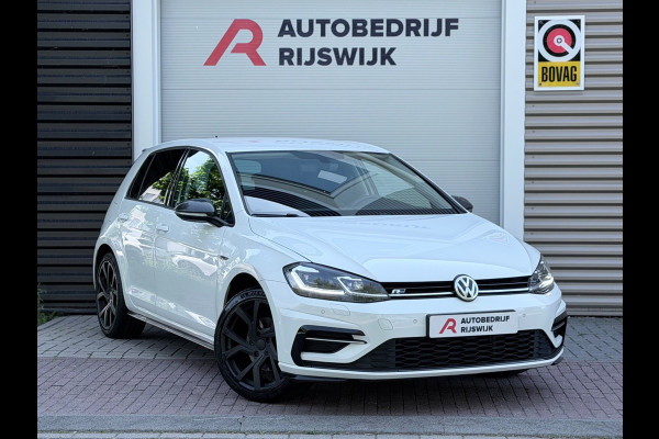 Volkswagen Golf 1.5 TSI Highline Business R Virtual/AppleCarPlay