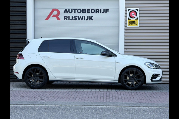 Volkswagen Golf 1.5 TSI Highline Business R Virtual/AppleCarPlay
