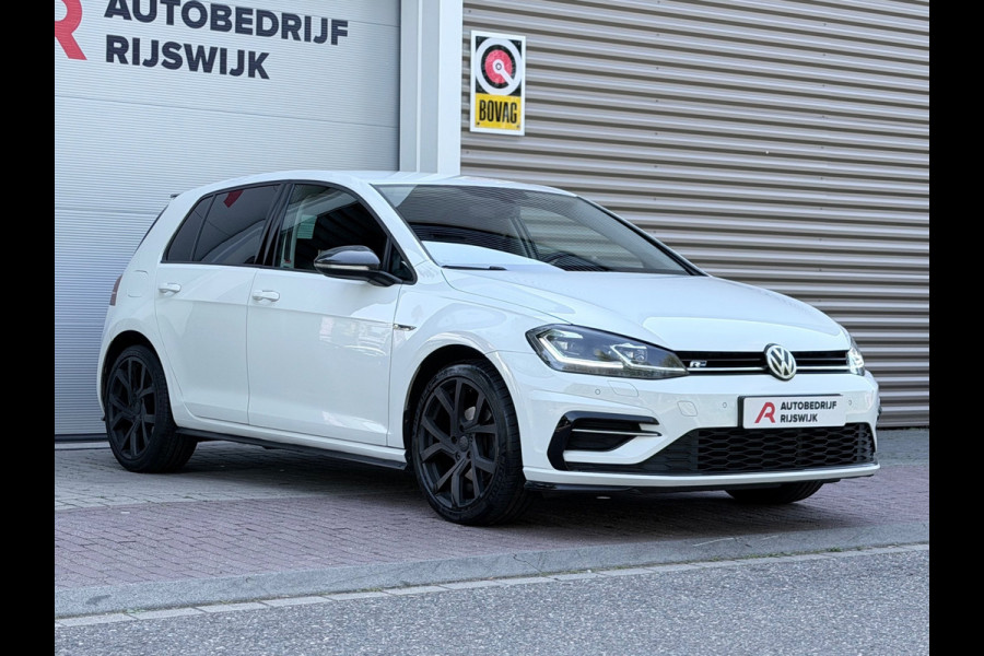 Volkswagen Golf 1.5 TSI Highline Business R Virtual/AppleCarPlay