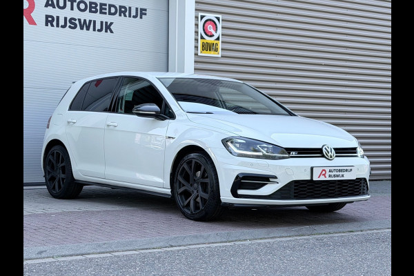 Volkswagen Golf 1.5 TSI Highline Business R Virtual/AppleCarPlay