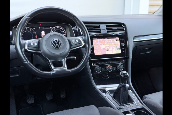 Volkswagen Golf 1.5 TSI Highline Business R Virtual/AppleCarPlay