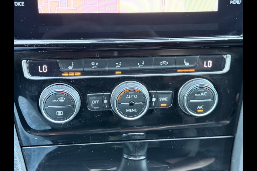 Volkswagen Golf 1.5 TSI Highline Business R Virtual/AppleCarPlay