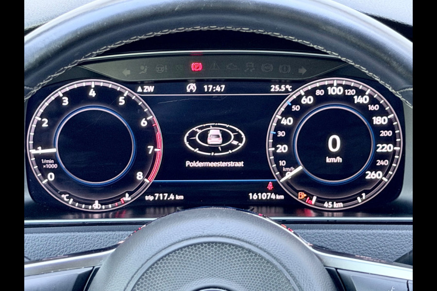 Volkswagen Golf 1.5 TSI Highline Business R Virtual/AppleCarPlay
