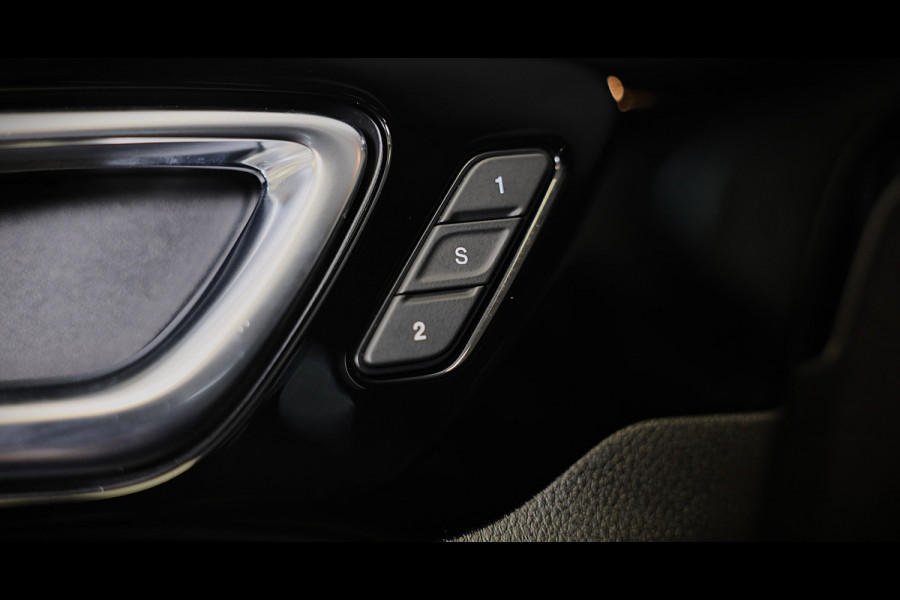 Jeep Compass 1.3T S / AUT / Navi / Acc / Lane Assist / Dode Hoek / Leder / Memory / 360 Camera / Elek Stoelen / Led / Pdc / 19 Inc
