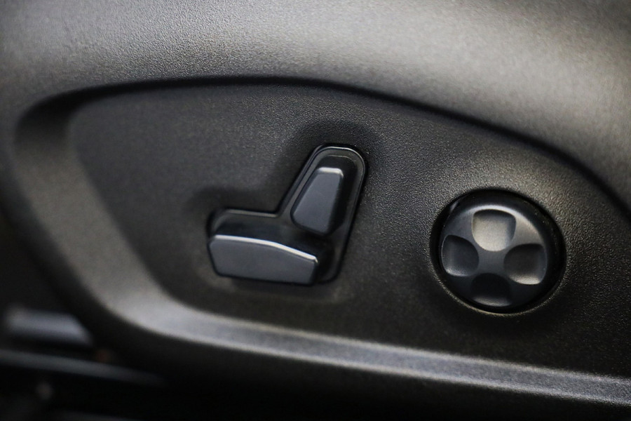 Jeep Compass 1.3T S / AUT / Navi / Acc / Lane Assist / Dode Hoek / Leder / Memory / 360 Camera / Elek Stoelen / Led / Pdc / 19 Inc