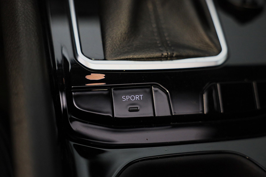 Jeep Compass 1.3T S / AUT / Navi / Acc / Lane Assist / Dode Hoek / Leder / Memory / 360 Camera / Elek Stoelen / Led / Pdc / 19 Inc